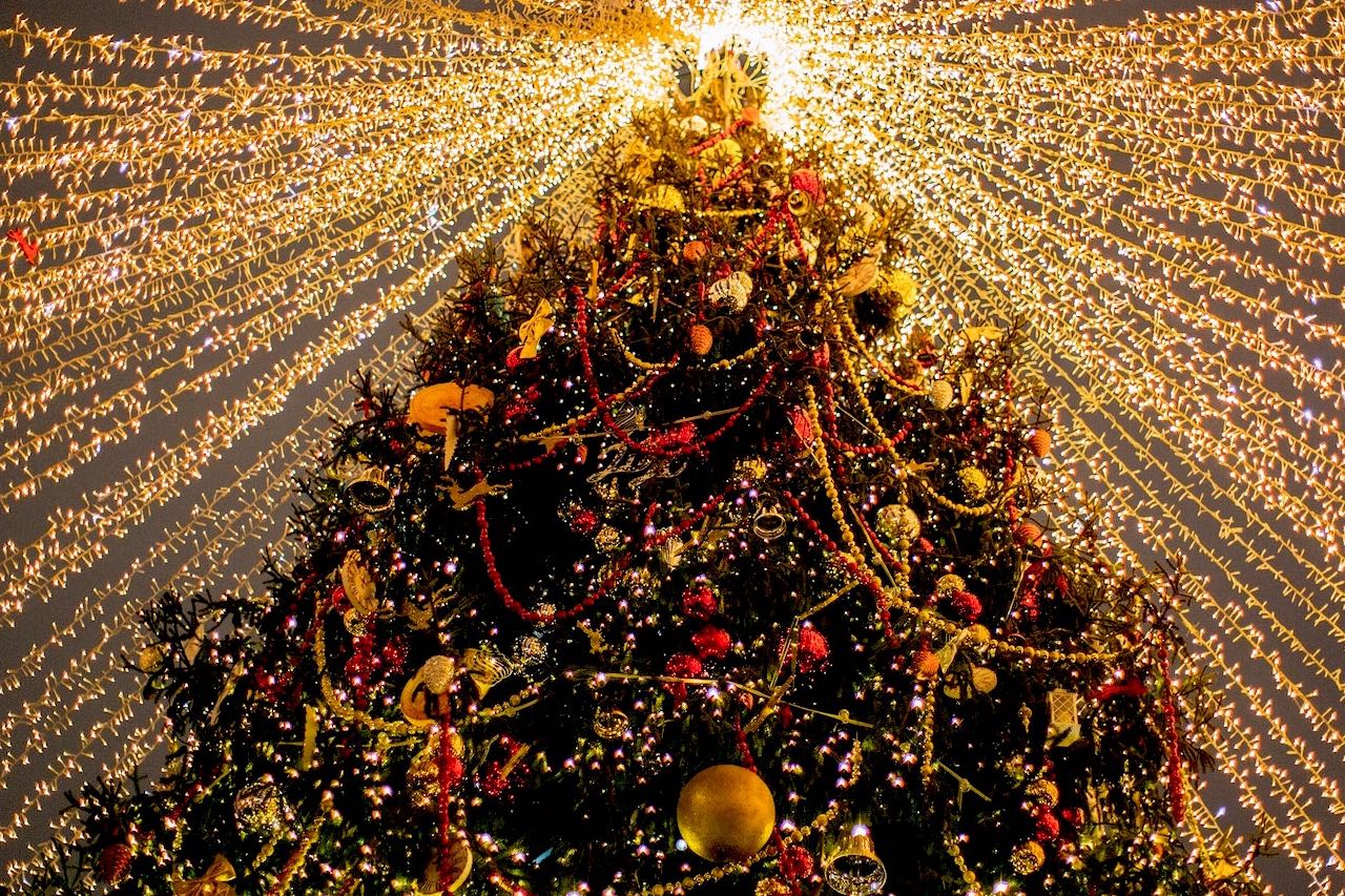 Les 9 meilleurs Sapins de Noël Artificiels Lumineux à éclairage LED ou